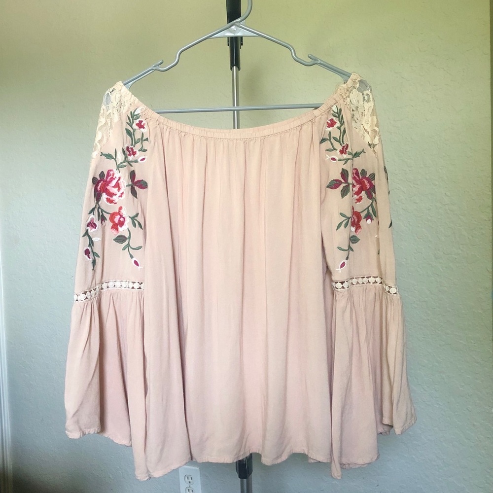 Umgee Bell Sleeve Top